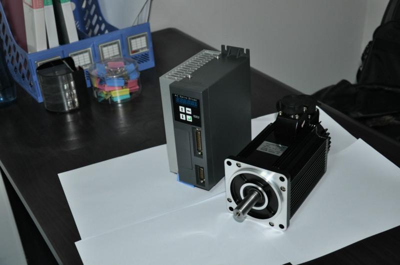 供應(yīng)激光雕刻機(jī)