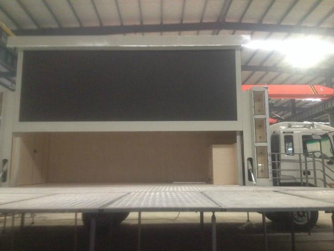 供應(yīng)大型演藝舞臺(tái)車