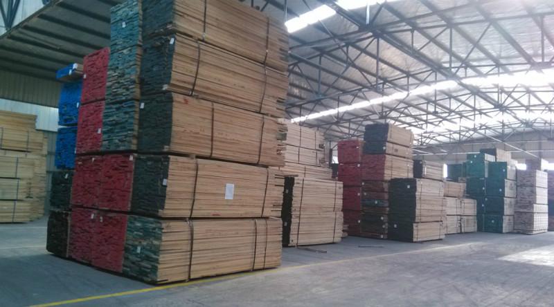 供應(yīng)大連紅橡木烘干板材，大連紅橡木供應(yīng)商