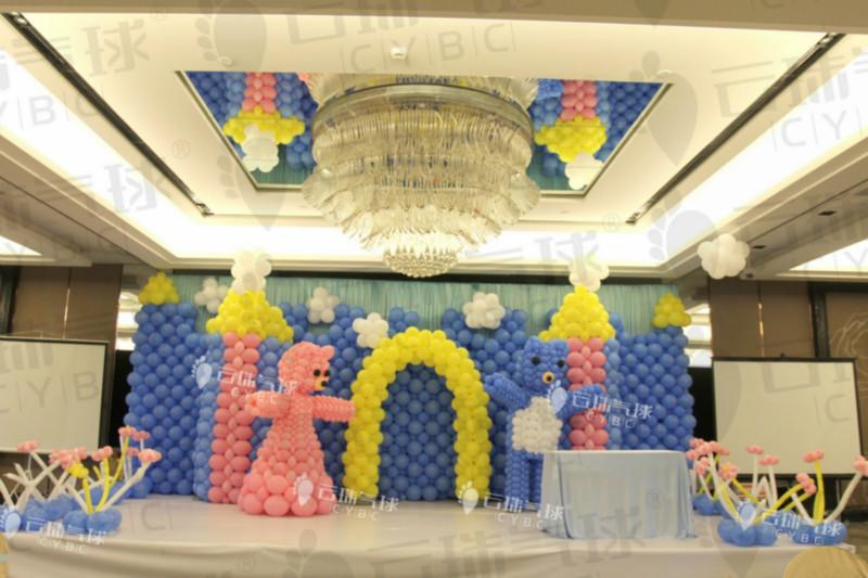 氣球浣熊/氣球?qū)殞氀?氣球裝飾圖片