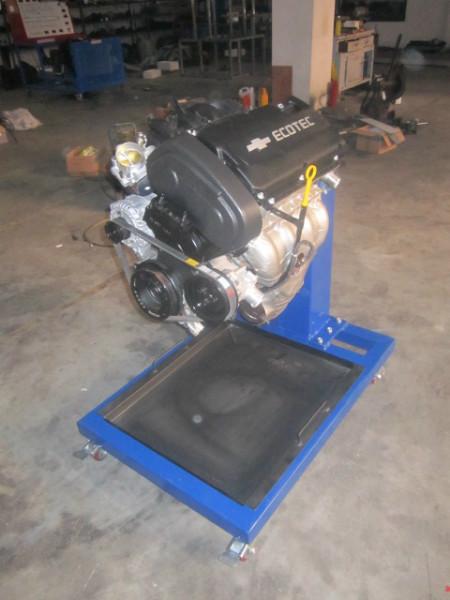 供應(yīng)科魯茲發(fā)動(dòng)機(jī)附翻轉(zhuǎn)架庫(kù)存甩貨