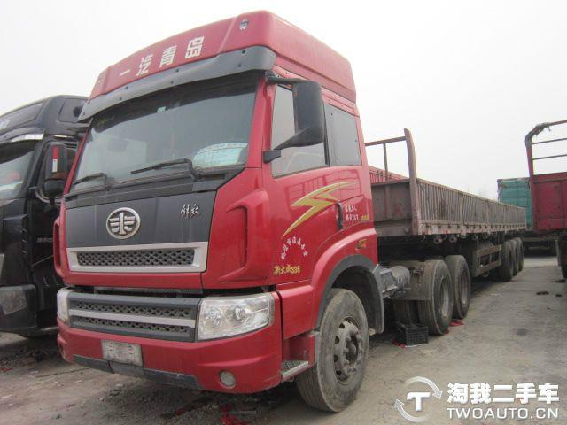 上海解放新大威悍威雙驅(qū)半掛車圖片