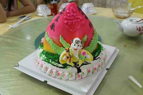 供應生日蛋糕/面包烘焙全科班 深圳創(chuàng)富餐飲蛋糕面色烘焙做法大全培訓