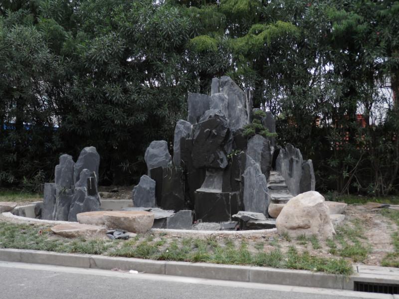 供應(yīng)假山石聯(lián)系電話，