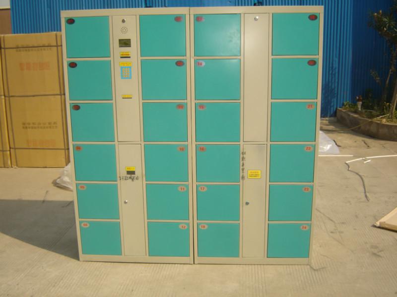 供應(yīng)條形碼24門電子存包柜