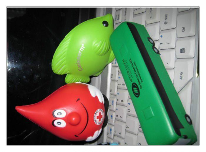 供應(yīng)海棉玩具飛機(jī)/EVA工藝品玩具EVA