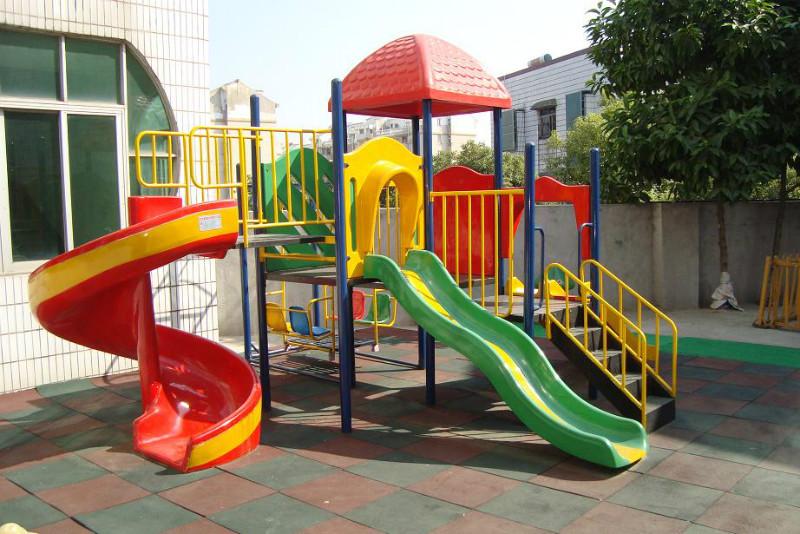 供應(yīng)大型滑梯 游樂設(shè)備