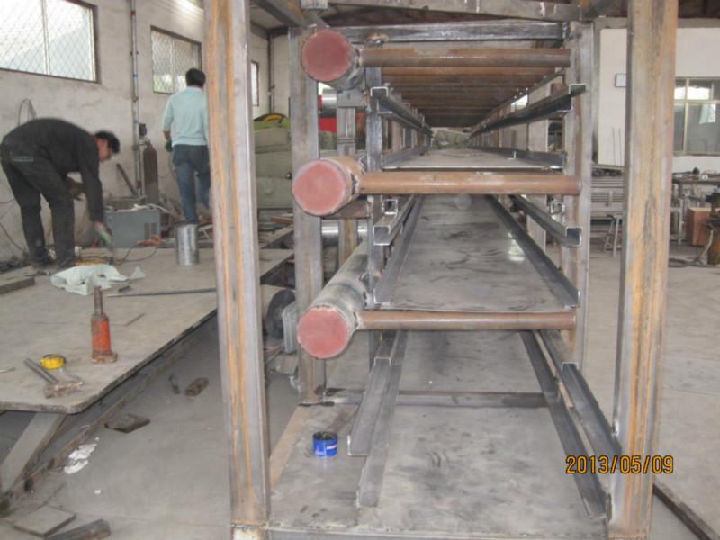 網(wǎng)帶輸送機(jī)圖片