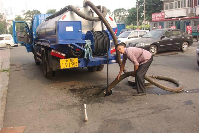 供应盐城市附近乡镇工地泥浆沉淀人工清理化粪池图片