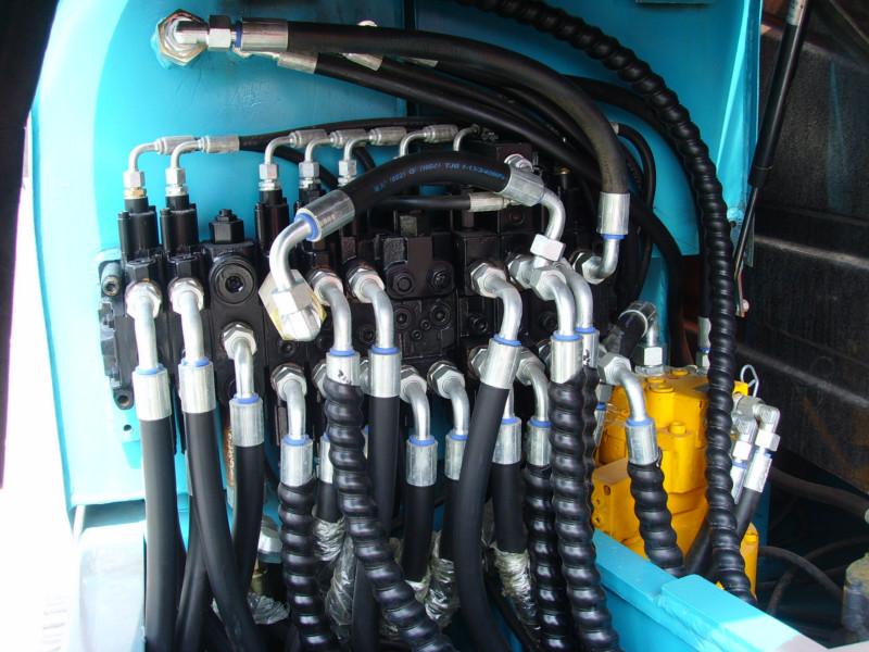 供應山東省供應恒特挖掘機原廠配件