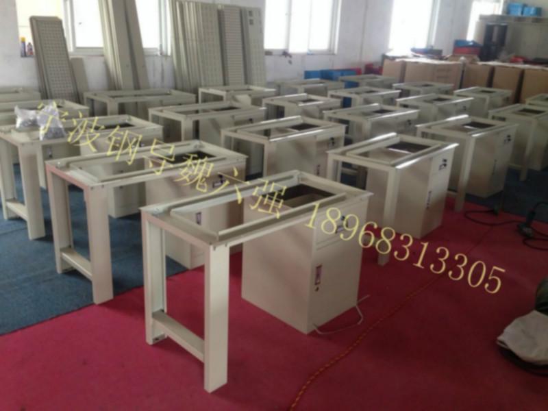 供應(yīng)寧波_慈溪_余姚工廠車間用可定做帶門工作臺(tái)_工位裝配臺(tái)_重型鉗工桌臺(tái)架_帶燈流水線
