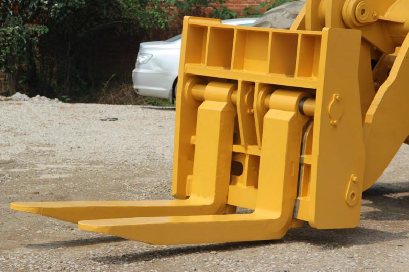 供應(yīng)徐州艾迪爾裝載機配貨叉，裝載機配貨叉廠家，裝載機配貨叉價格