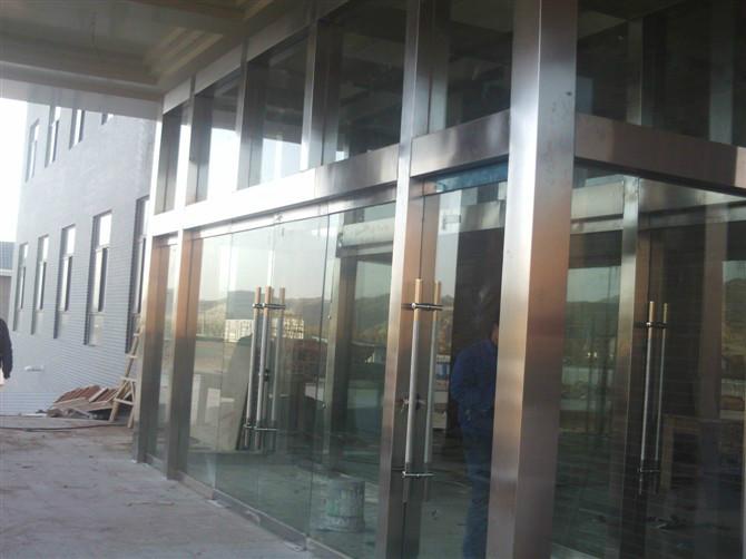 供應(yīng)地彈簧玻璃門，專業(yè)地彈簧玻璃門安裝，地彈簧玻璃門批發(fā)