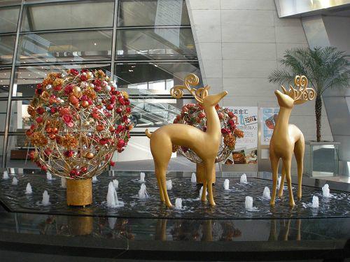 供應(yīng)泡沫雕塑卡通log雕塑制作，卡通泡沫雕塑制作，卡通人物雕塑