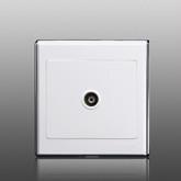 供應(yīng)聯(lián)潤L82系列一位單控開關(guān)帶五孔 開關(guān)廠家批發(fā)代理 墻壁開關(guān)面板插座