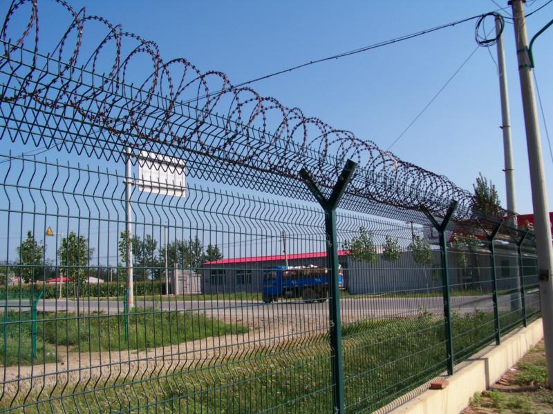 供應(yīng)河南鄭州監(jiān)獄圍欄網(wǎng)批發(fā)絲網(wǎng)