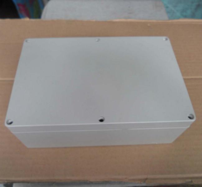供應按鈕盒23015082雙孔防水盒交換機設備箱外殼監(jiān)控電源盒塑