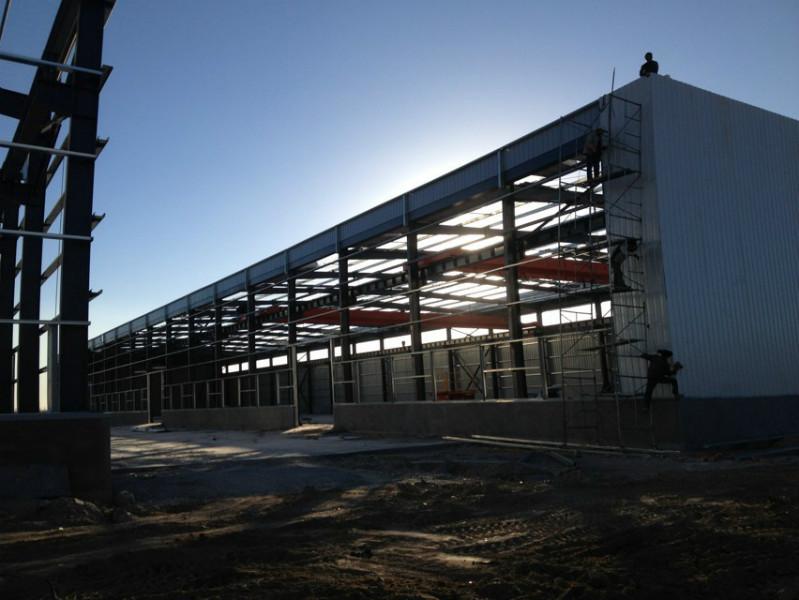 供應(yīng)10年不褪色浦項(xiàng)彩鋼板