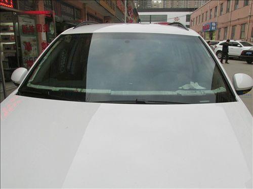 石家莊龍膜汽車太陽膜貼膜哪里專業(yè)大眾途觀汽車玻璃太陽膜前檔AVS70