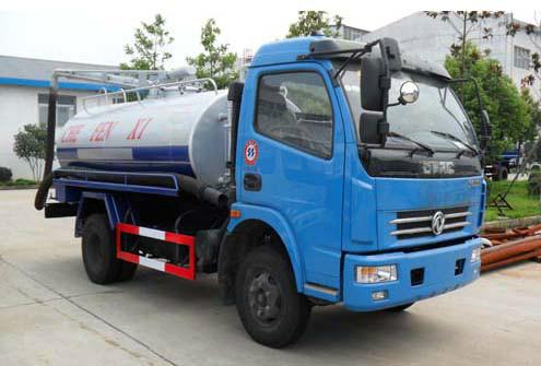 HLQ5070GXEE型吸糞車