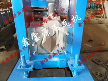 供應鑫寶源集裝箱角柱壓型機