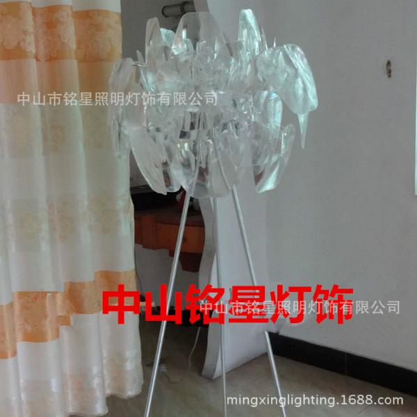 供應新款創(chuàng)意吊燈廠家透明亞克力蘋果燈