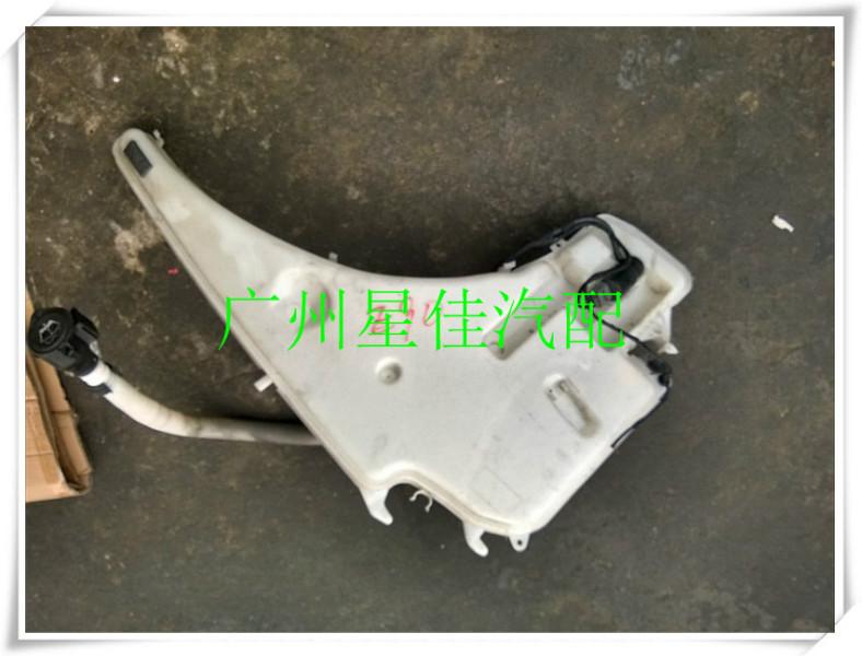 供應(yīng)寶馬二手拆車(chē)配件的質(zhì)量怎么樣？E90噴水壺噴水器雨刮噴水壺