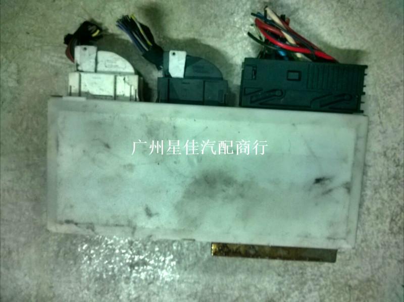 供應(yīng)廣州寶馬E46大燈光控制電腦模塊，3系氙氣電腦板配件320i