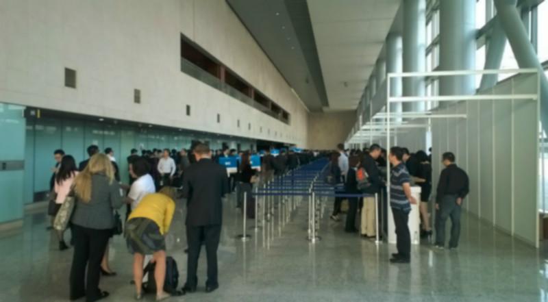 供應(yīng)手持RFID卡簽到機(jī)