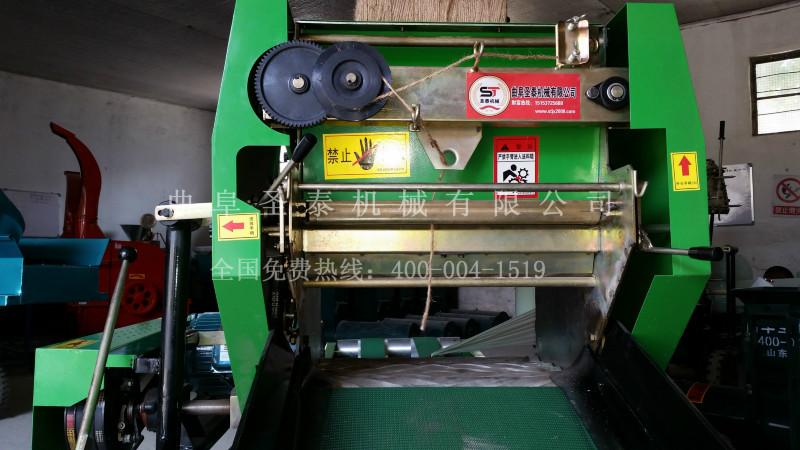 青貯圓捆包膜機(jī)秸稈打捆包膜機(jī)圖片