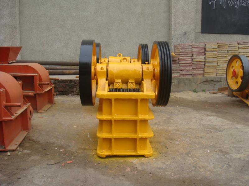 供應(yīng)顎式破碎機(jī)的