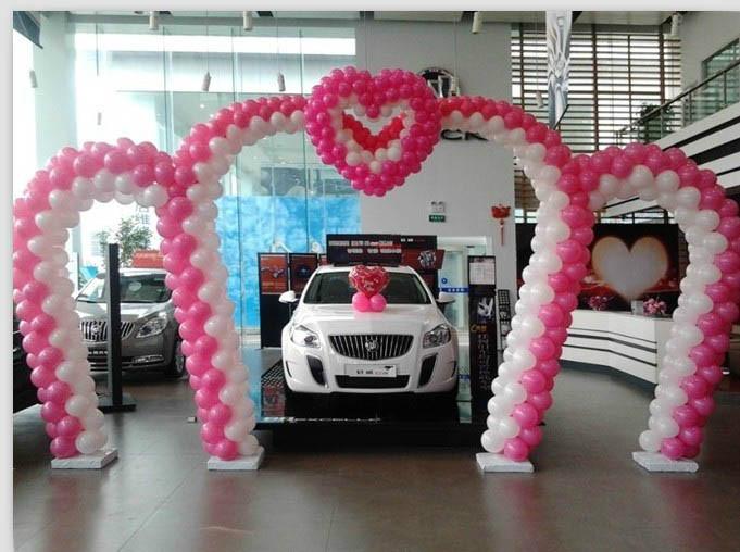 供應(yīng)蘭州最美麗的車(chē)展女郎氣球布置，蘭州地產(chǎn)現(xiàn)場(chǎng)氣球布置，蘭州氣球拱門(mén)
