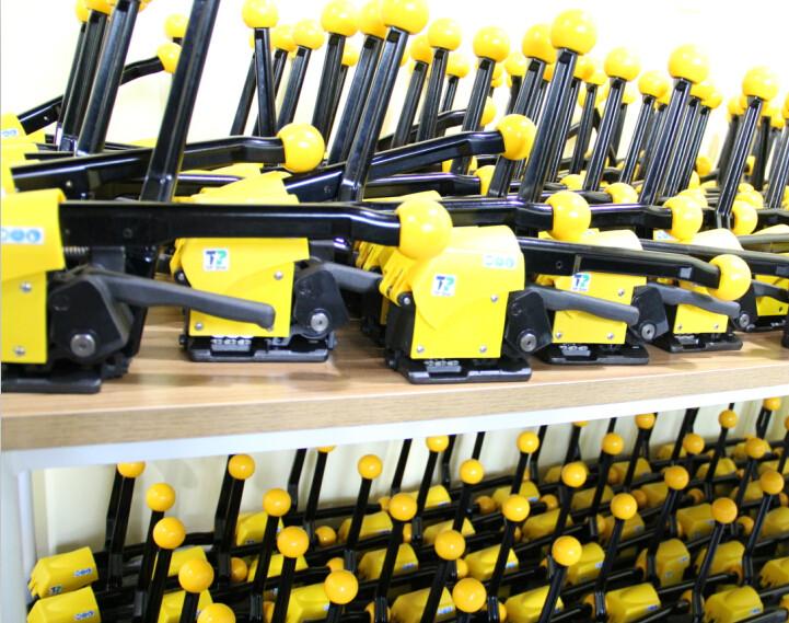 供應(yīng)免扣鋼帶打包機-臺灣打包機-進口打包機-打包機