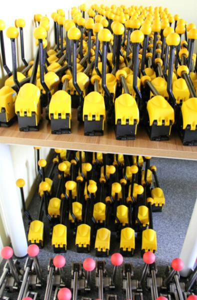 供應(yīng)免扣鋼帶打包機-臺灣打包機-進口打包機-打包機