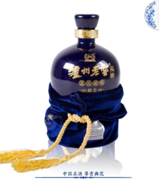 供應(yīng)瀘州老窖頭曲藍(lán)花瓷醇柔38度52度國產(chǎn)名酒
