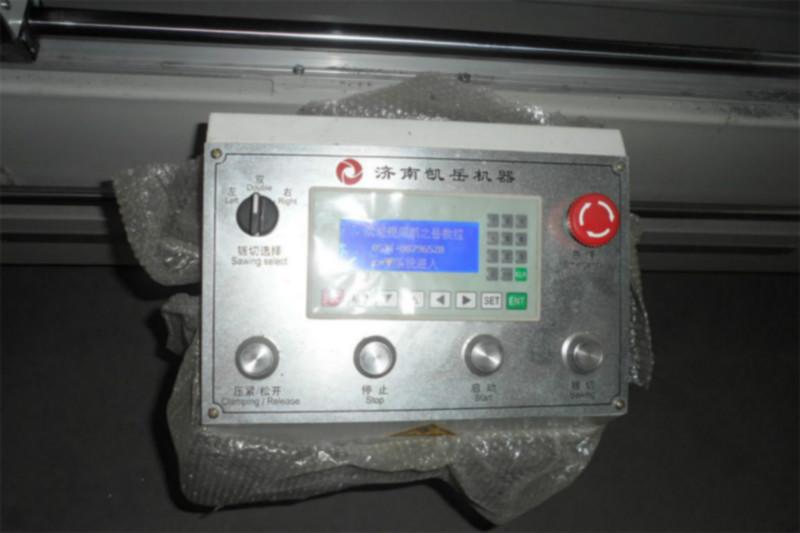 供應(yīng)鋁型材數(shù)控切割鋸床凱岳鋁門窗設(shè)備價(jià)格