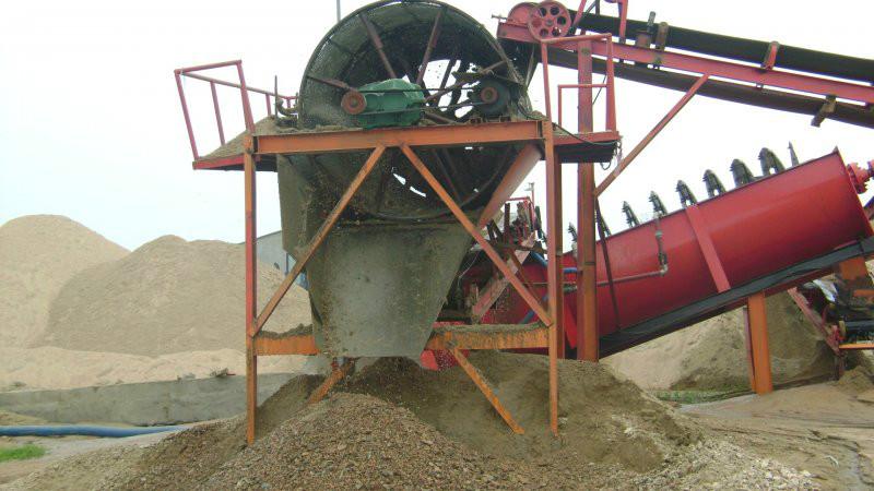 供應(yīng)小型移動(dòng)式篩沙機(jī)圓筒振動(dòng)篩機(jī)價(jià)格