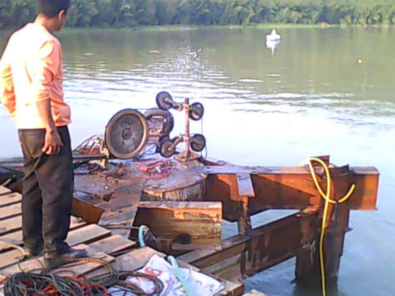 供應(yīng)混凝土水下切割，混凝土橋梁切割