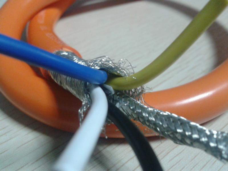 移動(dòng)伺服電纜trvv圖片