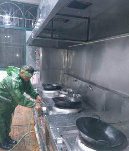 鄭州保潔工程保潔 清洗地毯 樂(lè)美