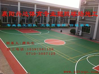 襄陽標(biāo)準(zhǔn)籃球場劃線塑膠籃球場施工圖片