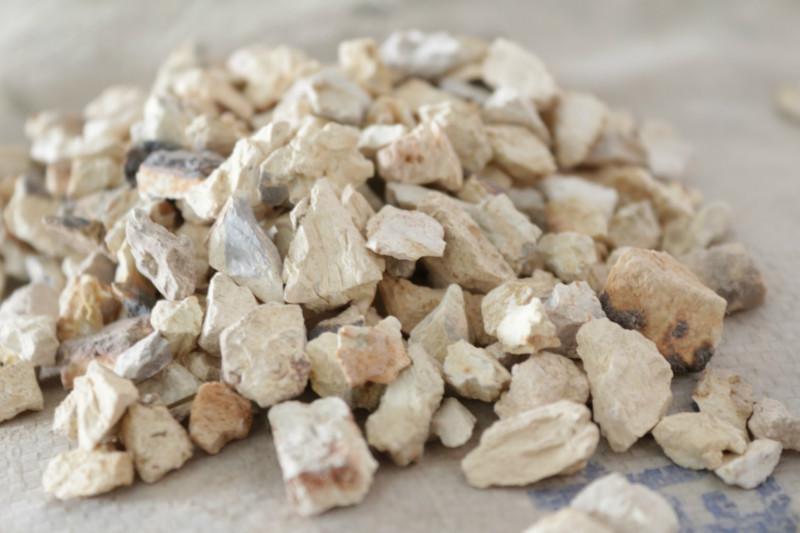 供應(yīng)棗莊耐火水泥廠家，耐火水泥價(jià)格，耐火骨料供貨商