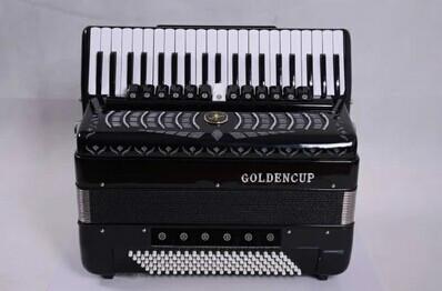 供應(yīng)JH2012-A金杯手風(fēng)琴120貝司四排簧