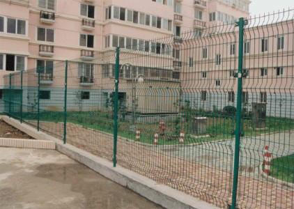 供應(yīng)河北體育場(chǎng)圍欄網(wǎng)