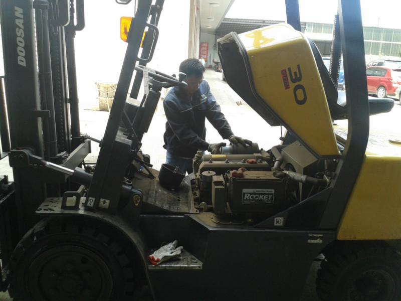 東莞市石蝎周邊有那些叉車維修廠圖片