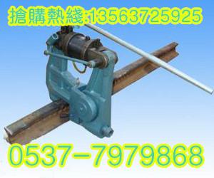 騰宇機(jī)械液壓鋼軌擠孔機(jī)圖片