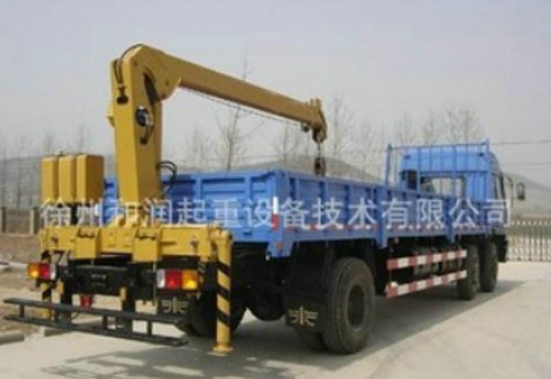 SQ4SB2直臂式隨車起重機(jī)圖片