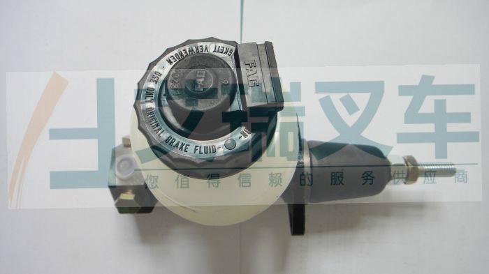 供應(yīng)*力剎車總泵50286178