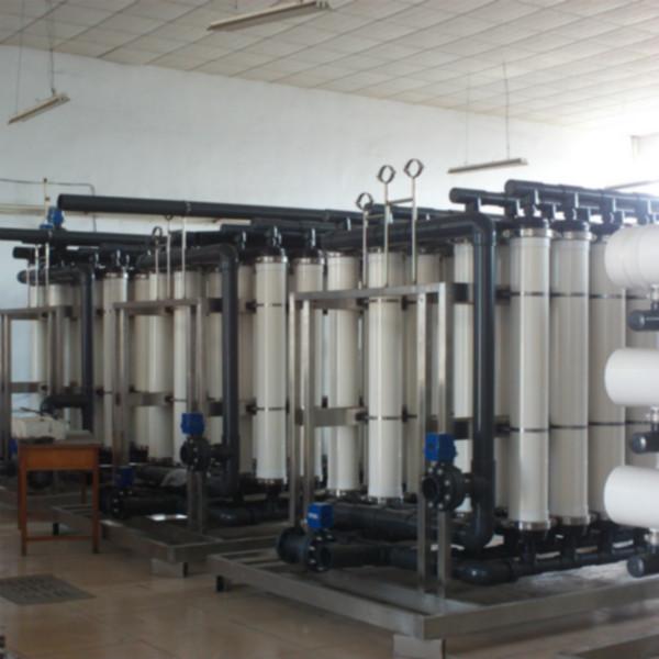 供應1噸超濾設備小型工業(yè)凈水設備選擇衡美牌1噸超濾設備讓您放心