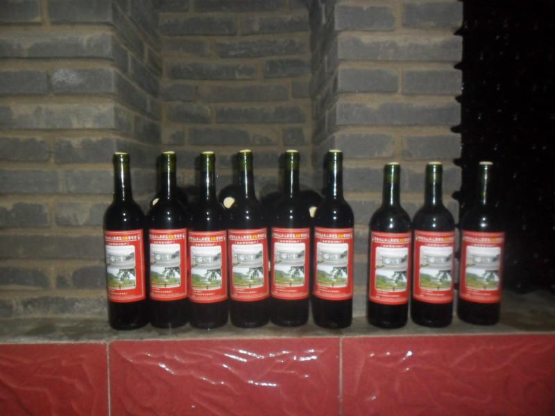 供應(yīng)純手工家釀葡萄酒--昌黎葡萄溝山水人家農(nóng)家院